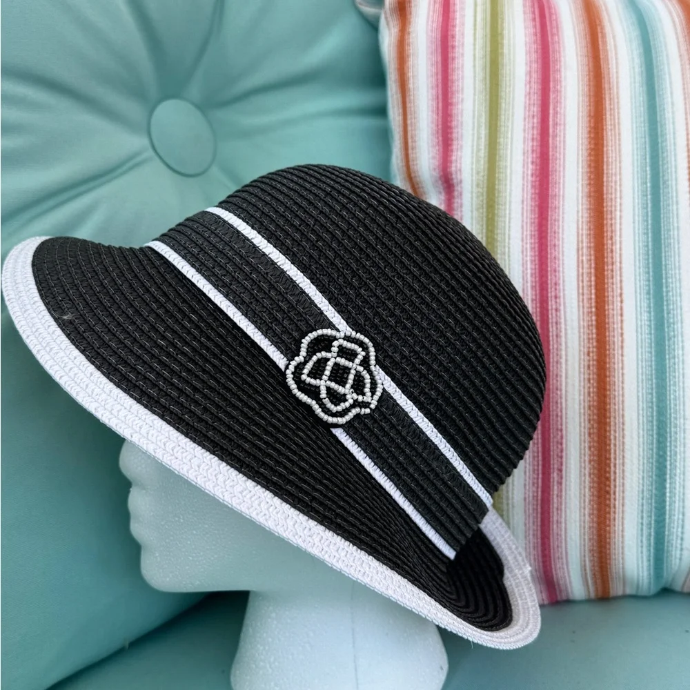 Elegant Black and White Women's Sun Hat - Picture 2 of 6